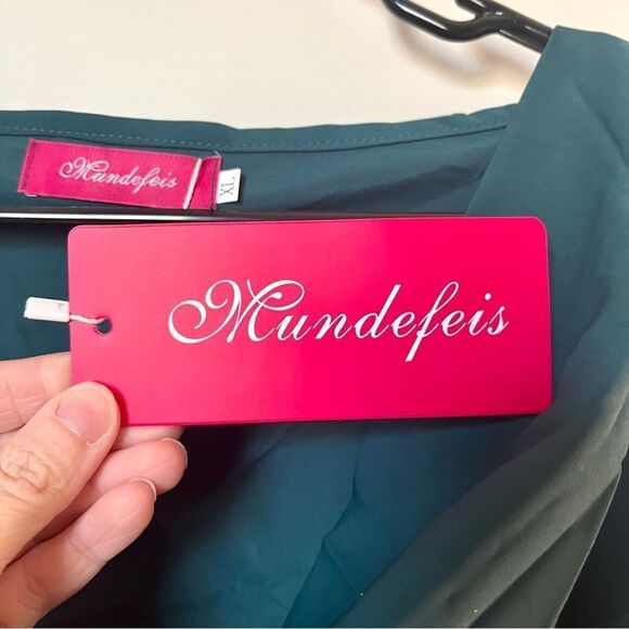 MUNDEFEIS Slouchy Neck Blouse Size XL - Picture 7 of 7